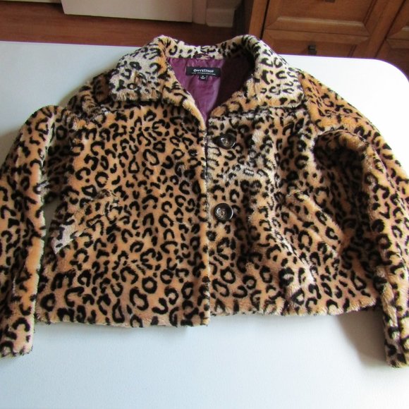 Coffeeshop NYC Leopard Fuzzy Jacket/Coat - Picture 7 of 8